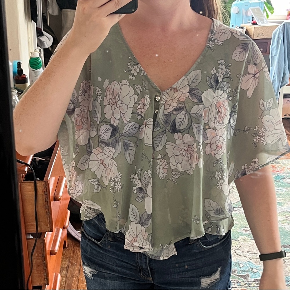 Charlotte Russe L flowy sheer floral top